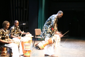 Moustapha plays Tagumbar on nder.